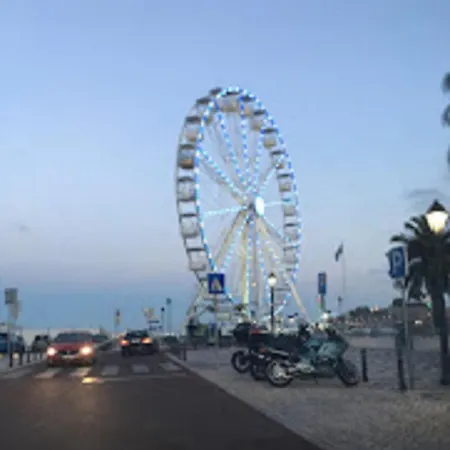 Quarto Para Ferias Em Δωμάτια σε οικογενειακή κατοικία Κασκαΐς